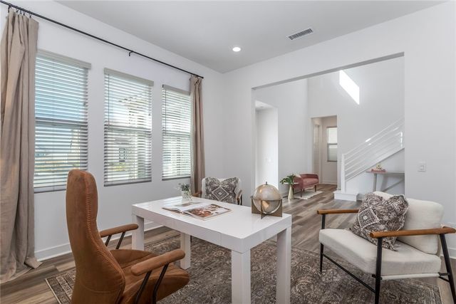 28695 Windbreak Terrace, Saugus, CA 91350