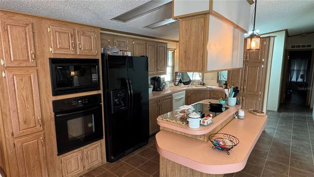 1001 STARKEY ROAD 723, Largo, FL 33771
