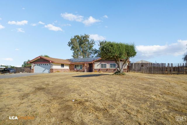 8832 Kerrnita Road, Bakersfield, CA 93307