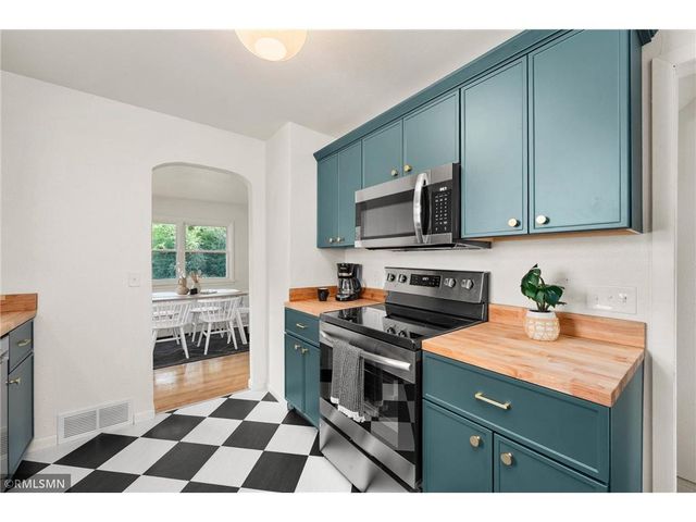 2440 LaSalle Street, Eau Claire, WI 54703