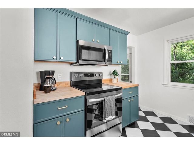 2440 LaSalle Street, Eau Claire, WI 54703