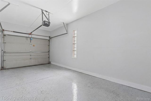 42372 Lochmoor Street, Clinton Charter Township, MI 48038