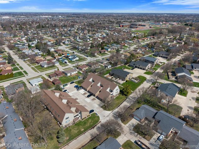 42372 Lochmoor Street, Clinton Charter Township, MI 48038