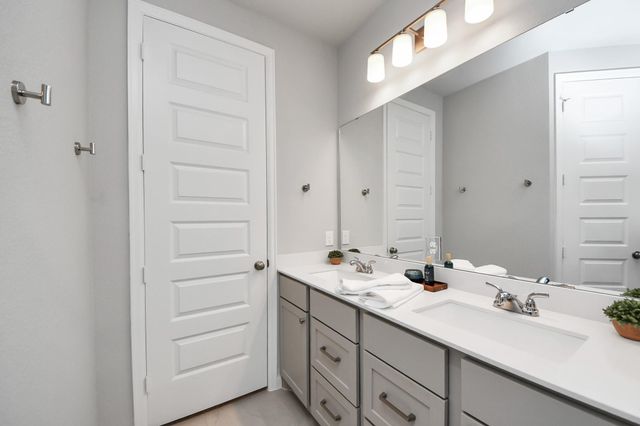 5043 Country Meadows Trail, Iowa Colony, TX 77583