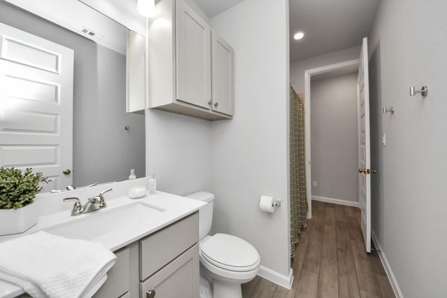 5043 Country Meadows Trail, Iowa Colony, TX 77583