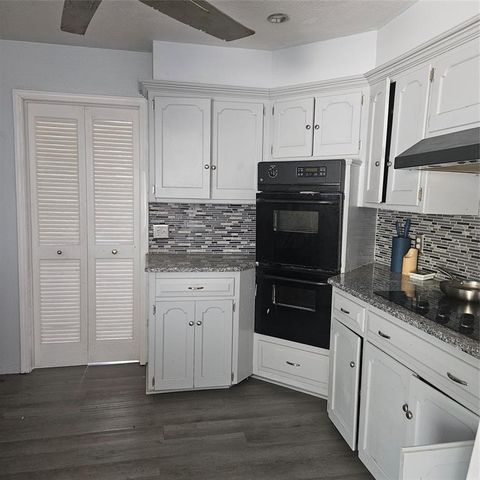 12217 Greystone Terrace, Oklahoma City, OK 73120