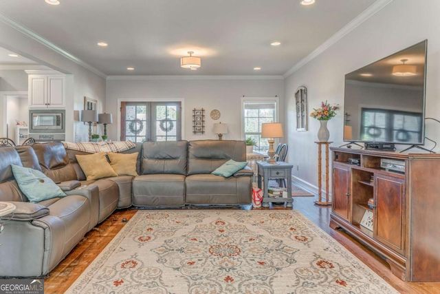 6 Hollow Crest Court SE, Rome, GA 30161