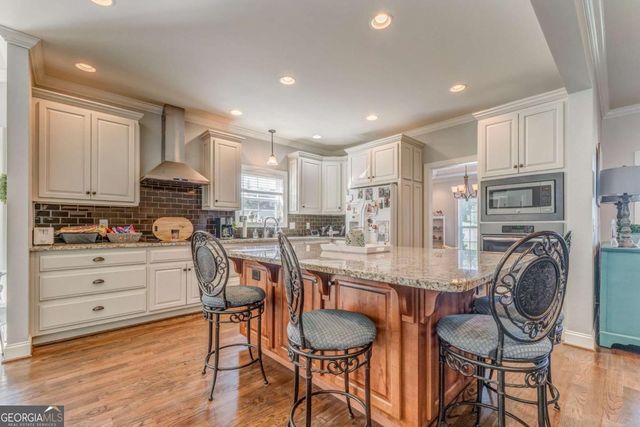 6 Hollow Crest Court SE, Rome, GA 30161