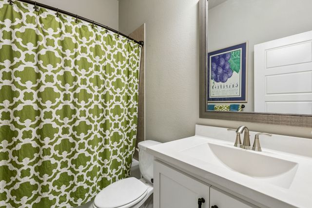 4717 Beaver Creek Drive, Arlington, TX 76005