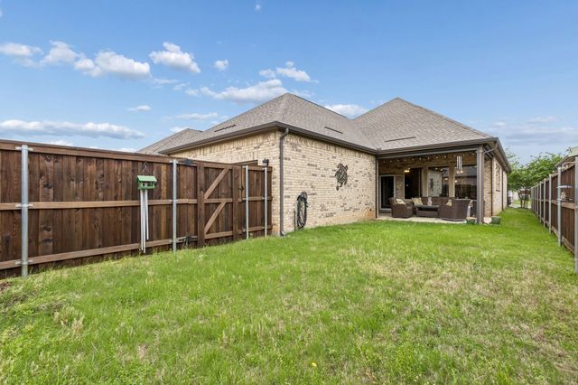 4717 Beaver Creek Drive, Arlington, TX 76005