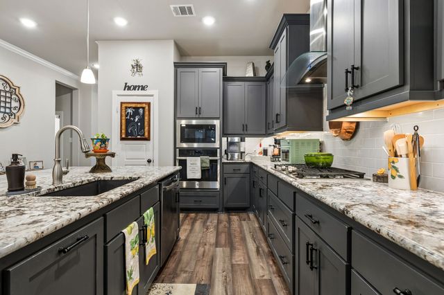 4717 Beaver Creek Drive, Arlington, TX 76005