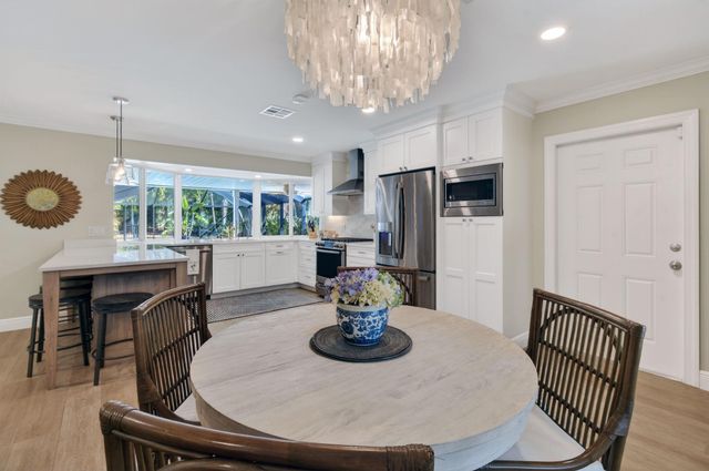 198 Golfview Drive, Tequesta, FL 33469