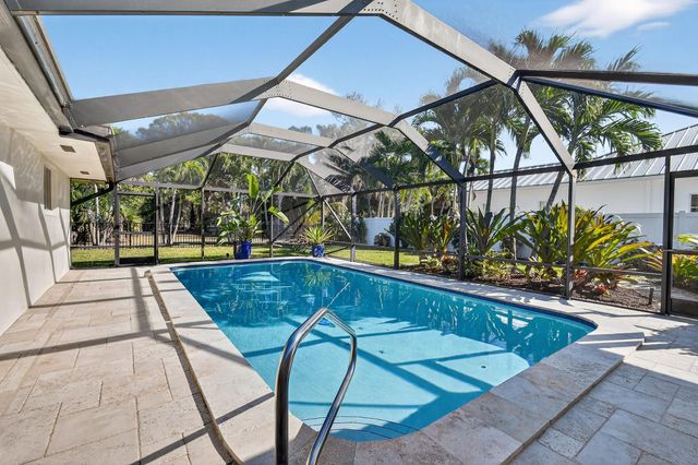 198 Golfview Drive, Tequesta, FL 33469