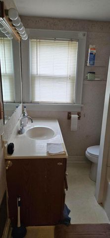 686 S Burgess Avenue, Columbus, OH 43204