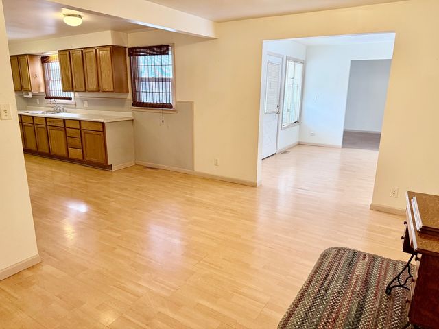 740 N Elmwood Drive, Aurora, IL 60506