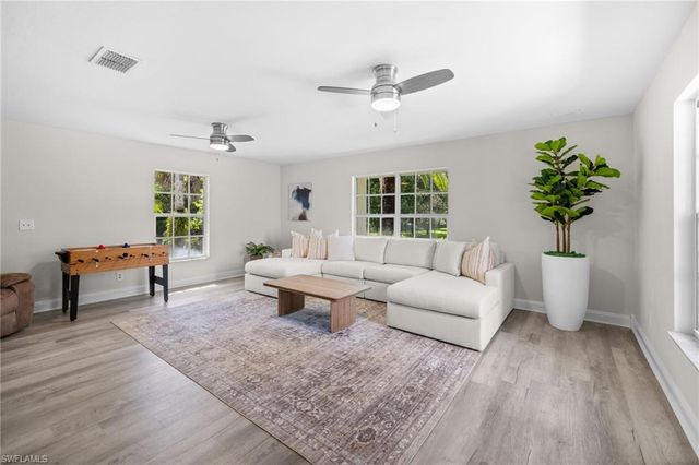 2481 22nd AVE NE, Naples, FL 34120