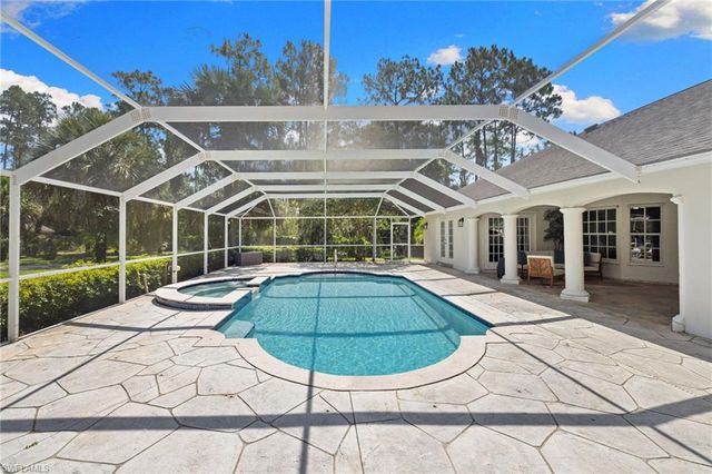 2481 22nd AVE NE, Naples, FL 34120
