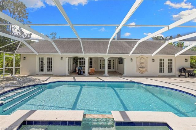 2481 22nd AVE NE, Naples, FL 34120