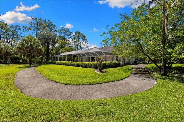 2481 22nd AVE NE, Naples, FL 34120