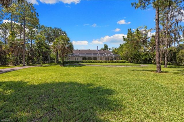 2481 22nd AVE NE, Naples, FL 34120