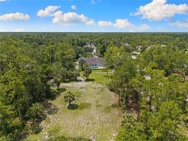 2481 22nd AVE NE, Naples, FL 34120