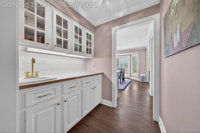 21874 Picadilly Circle, Novi, MI 48375