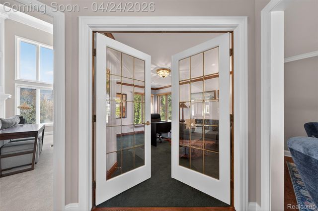 21874 Picadilly Circle, Novi, MI 48375