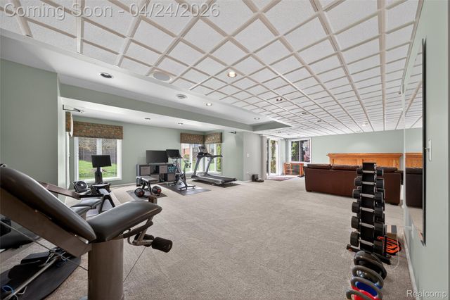 21874 Picadilly Circle, Novi, MI 48375
