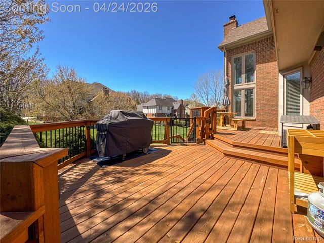 21874 Picadilly Circle, Novi, MI 48375