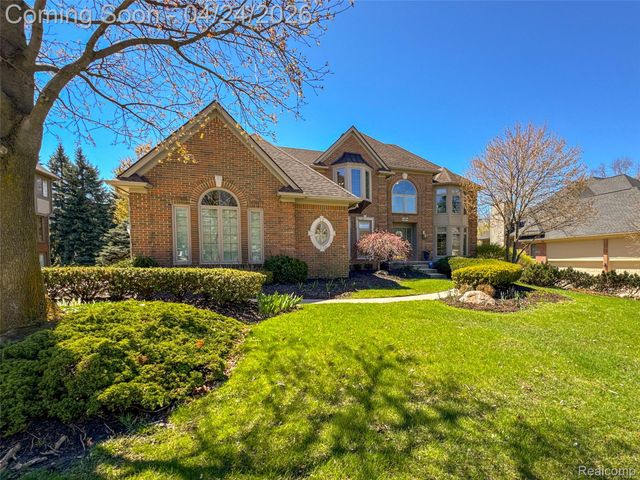 21874 Picadilly Circle, Novi, MI 48375