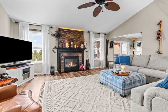 3032 STRALOW Lane, Machesney Park, IL 61115