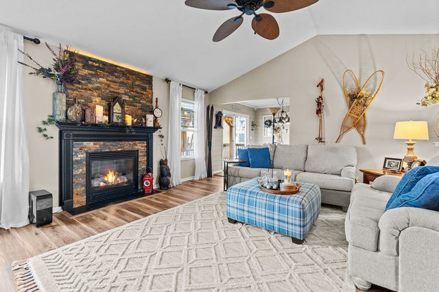 3032 STRALOW Lane, Machesney Park, IL 61115