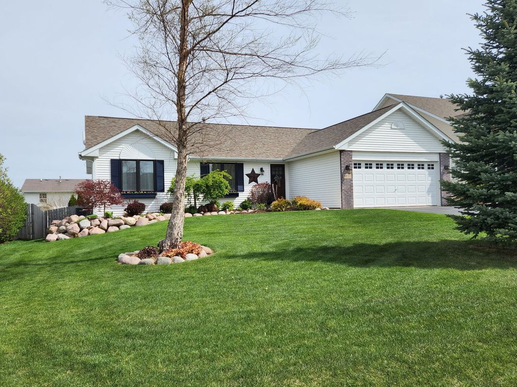3032 STRALOW Lane, Machesney Park, IL 61115