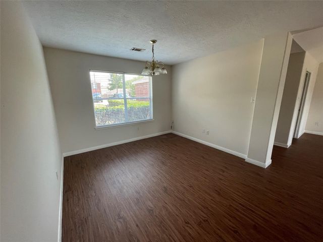 16216 Setting Sun Court, Conroe, TX 77302