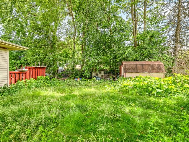 219 Walter Court, Elgin, IL 60123