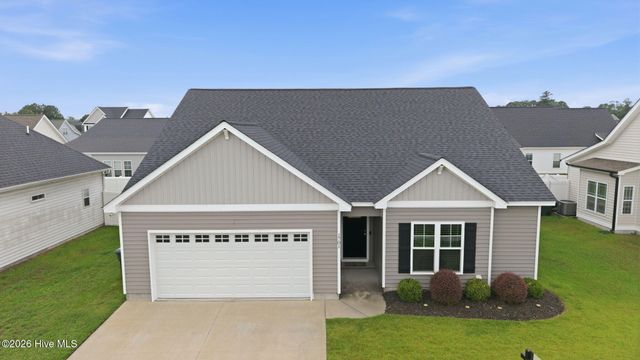 1701 Penncross Drive, Greenville, NC 27834