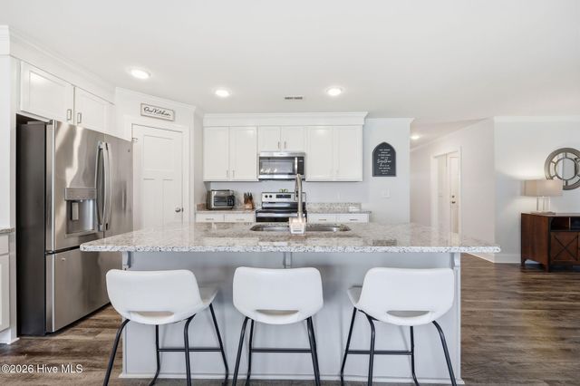 1701 Penncross Drive, Greenville, NC 27834