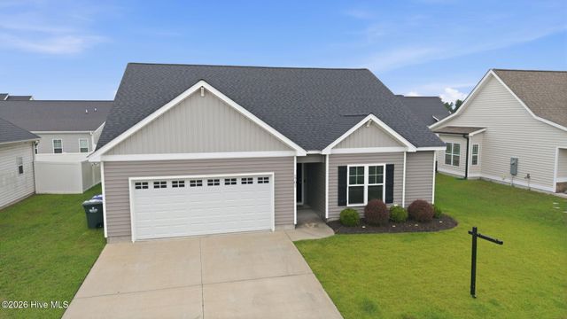 1701 Penncross Drive, Greenville, NC 27834