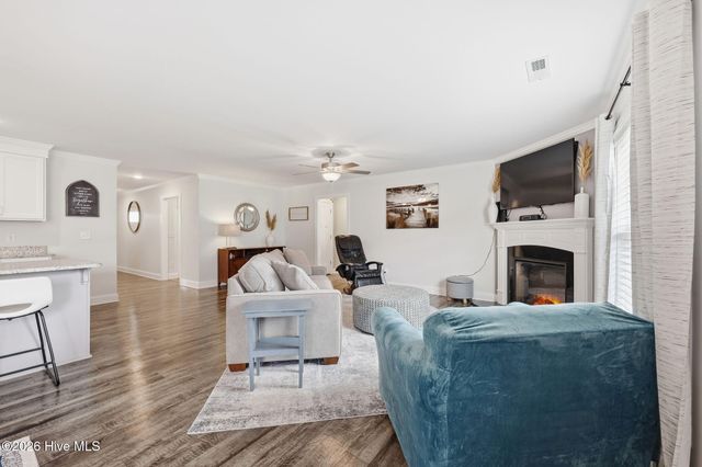 1701 Penncross Drive, Greenville, NC 27834