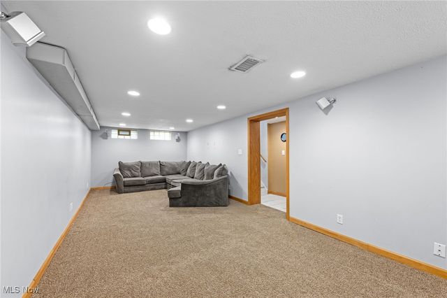 625 Pendley Road, Willowick, OH 44095