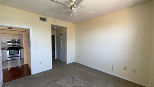1801 N Flagler Drive 910, West Palm Beach, FL 33407