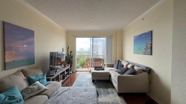 1801 N Flagler Drive 910, West Palm Beach, FL 33407