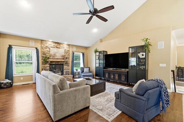 6147 Africa Road, Galena, OH 43021
