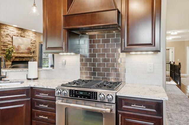 6147 Africa Road, Galena, OH 43021