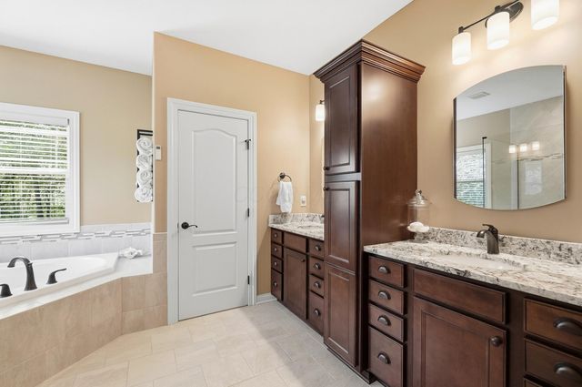 6147 Africa Road, Galena, OH 43021