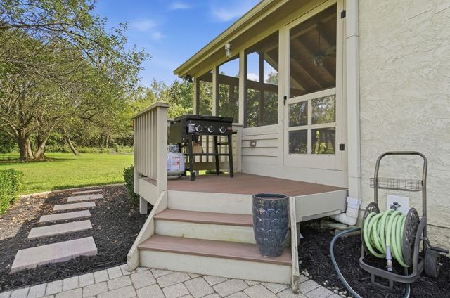 6147 Africa Road, Galena, OH 43021