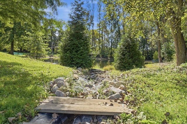 6147 Africa Road, Galena, OH 43021