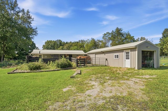 6147 Africa Road, Galena, OH 43021