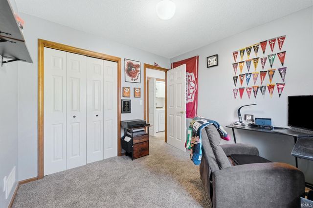 6410 Post Brook Lane, Fort Wayne, IN 46835