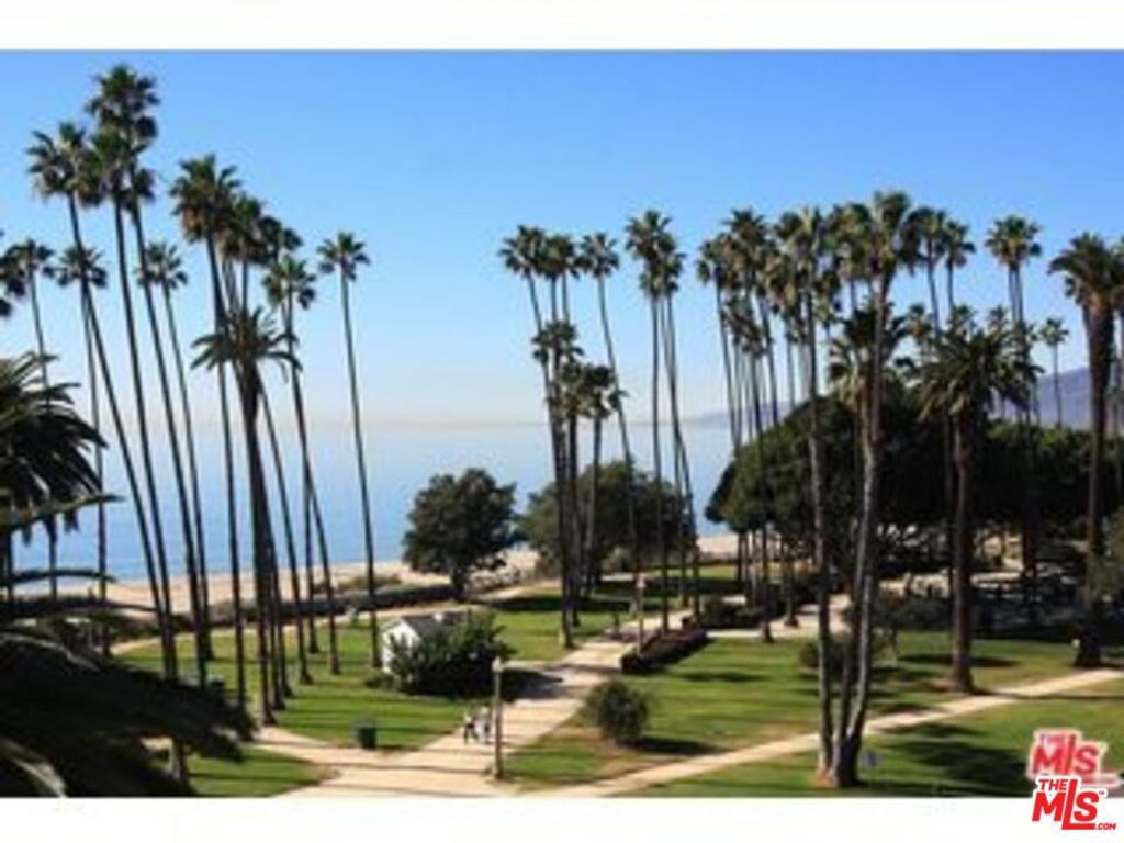 Image 1 of property listing at 701 Ocean Avenue 110, Santa Monica, CA 90402